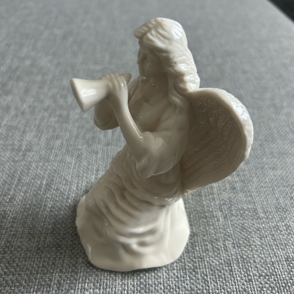 Lenox Angel With Horn Figurine Porcelain with Gold Trim Vintage Christmas - Picture 2 of 10